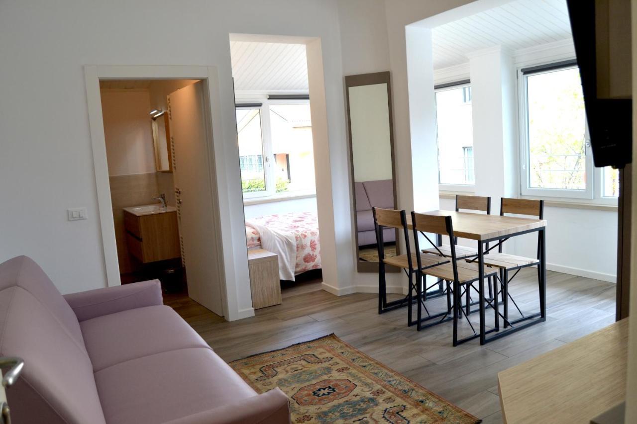 Iris Ar Holiday-Home Peschiera del Garda Eksteriør billede