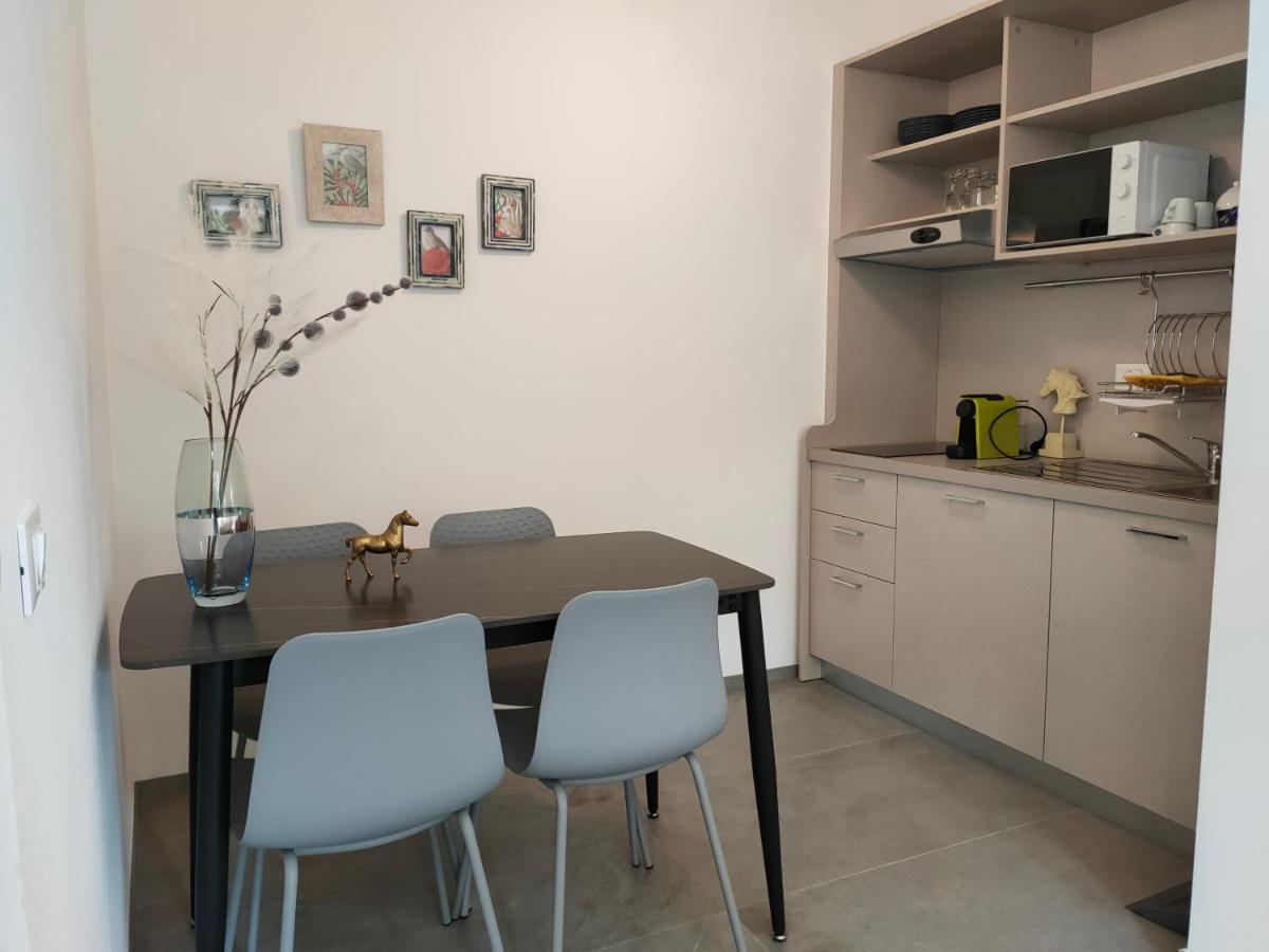 Iris Ar Holiday-Home Peschiera del Garda Eksteriør billede